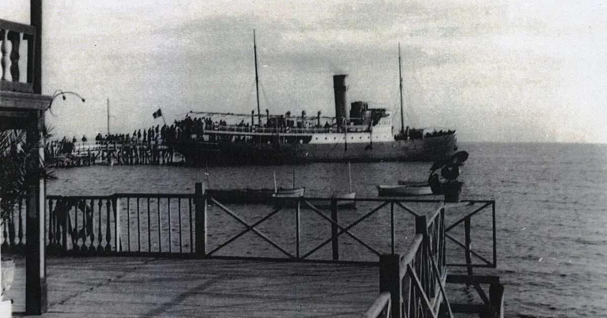 santa lucia piroscafo in navigazione